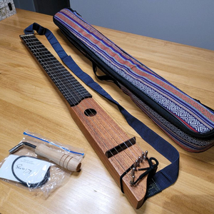 휴대용 기타 끌랑 1세대