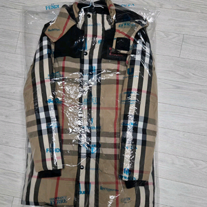 정품 버버리칠드런 패딩 점퍼