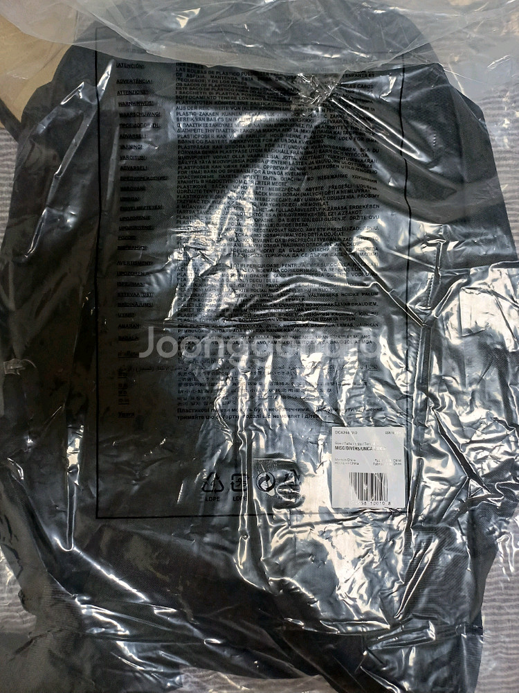 나이키 가방 백팩 새상품--1