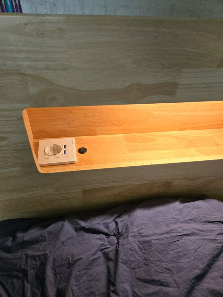 시몬스 뷰티레스트 P 찰린 매트리스 + 원목 침대프레임 세트 이미지