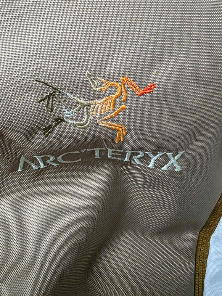 아크테릭스 x 빔즈 맨티스 26L 백팩 나고미--3