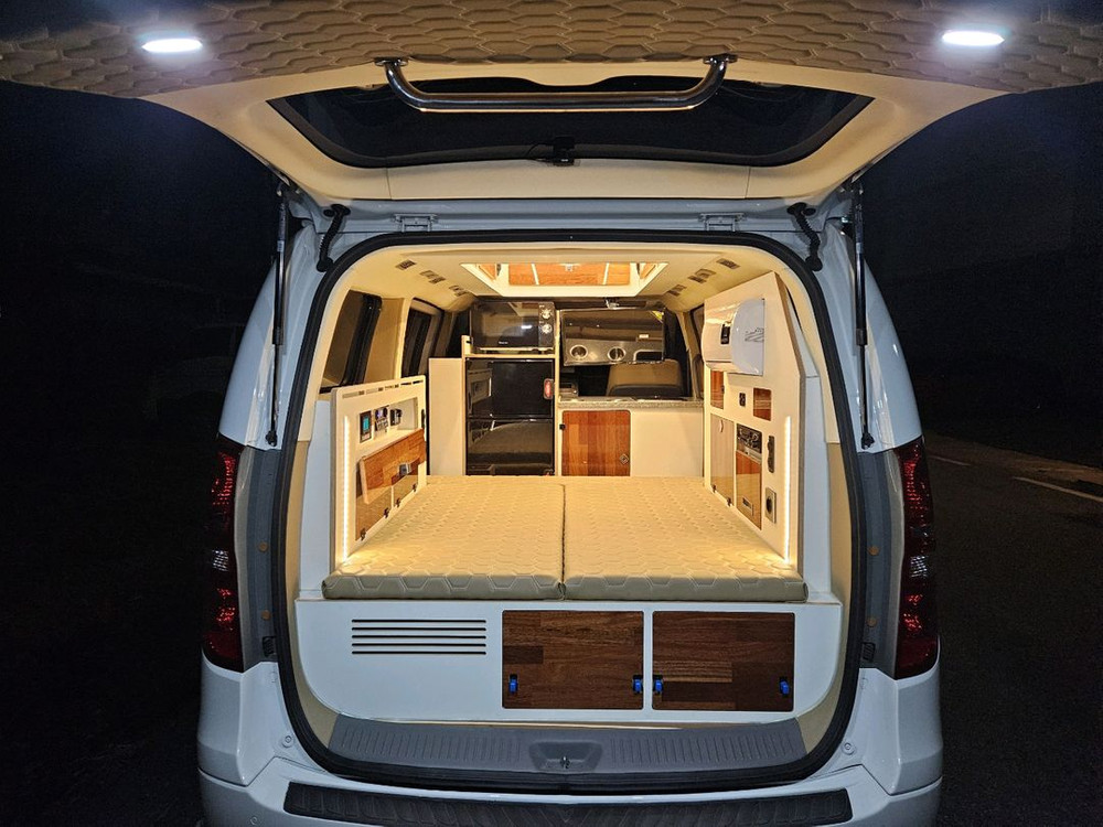 18년식 6만키로 스타렉스 하이루프 풀옵션 캠핑카 판매 이미지