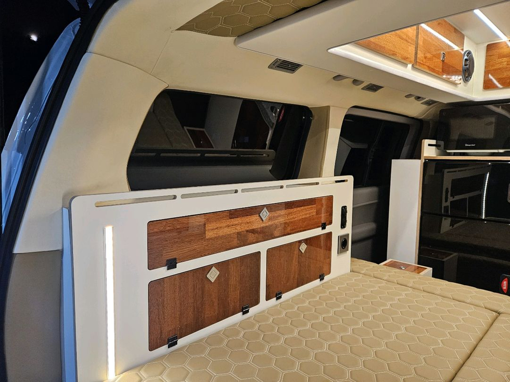 18년식 6만키로 스타렉스 하이루프 풀옵션 캠핑카 판매 이미지