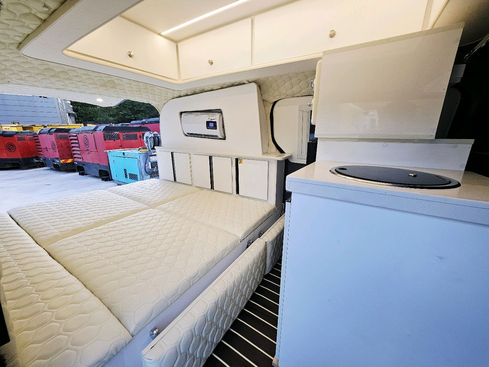 18년식 6만키로 스타렉스 하이루프 풀옵션 캠핑카 판매 이미지