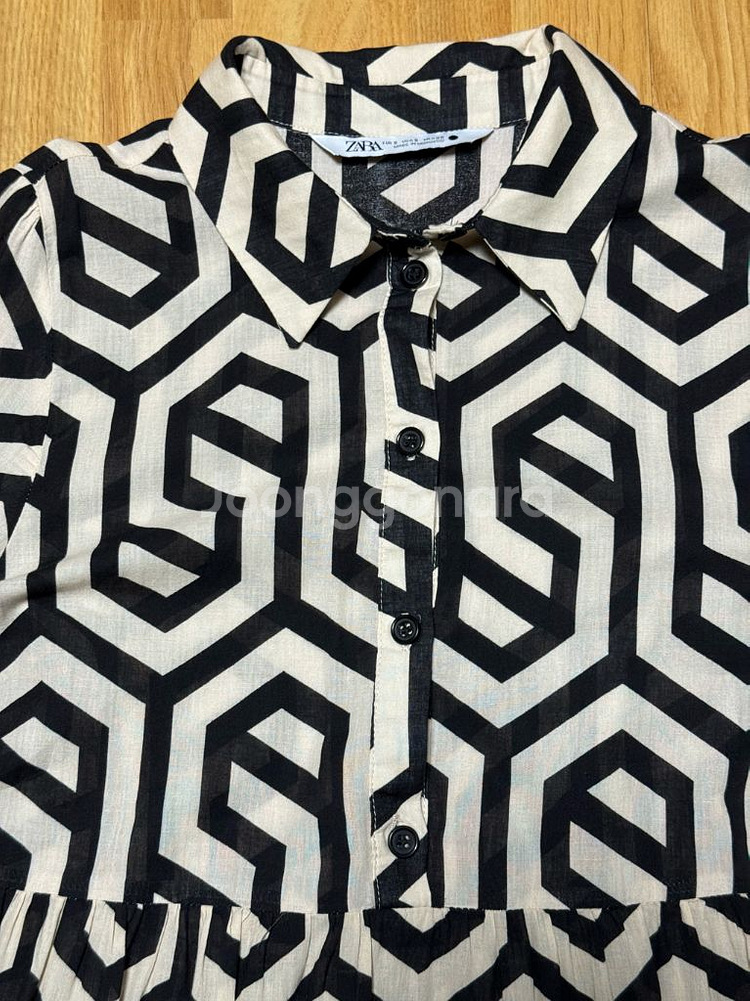 자라 여자 원피스 팝니다--1