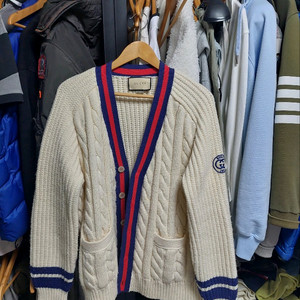 구찌 아이보리 웹케이블 꽈배기 니트 가디건 m