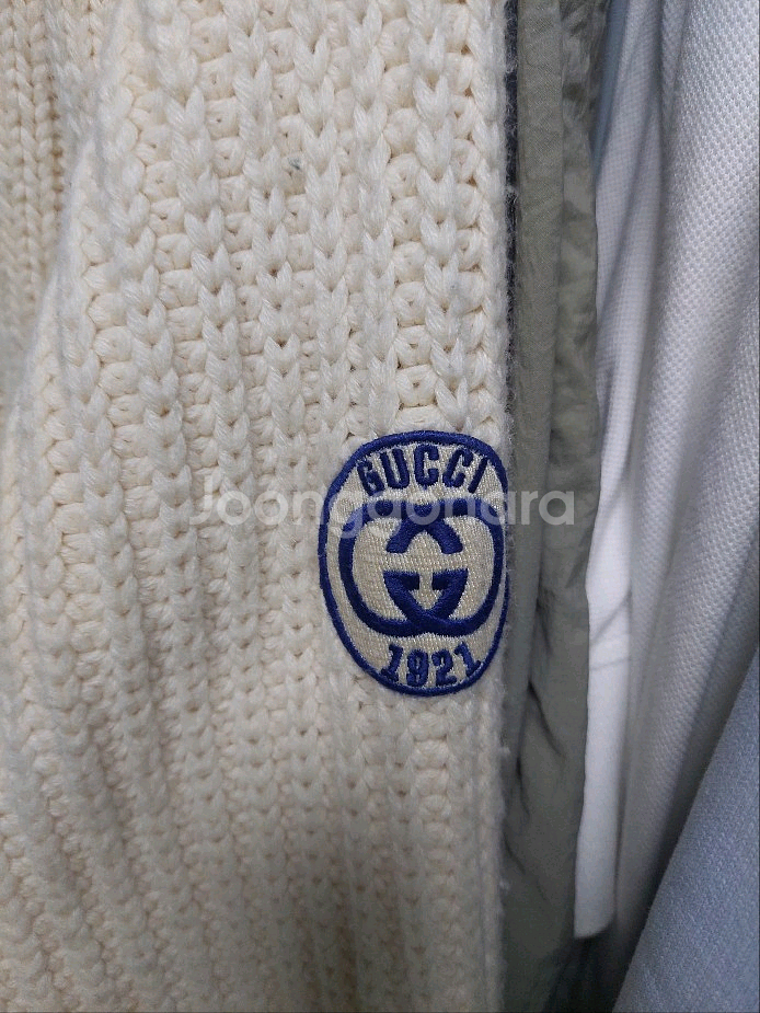 구찌 아이보리 웹케이블 꽈배기 니트 가디건 m--1