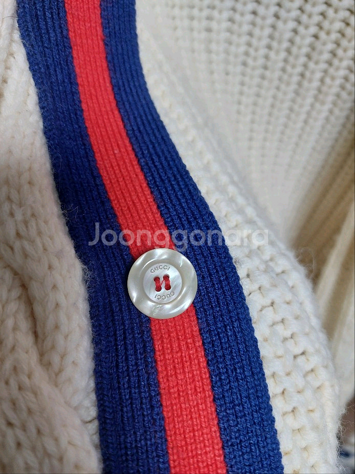 구찌 아이보리 웹케이블 꽈배기 니트 가디건 m--8