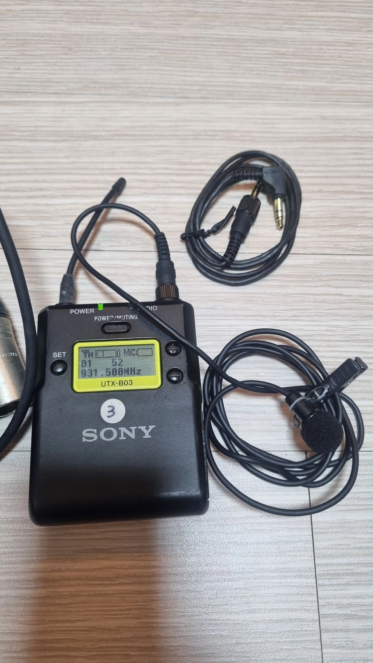 소니 마이크 UWP-D11 [송신기( UTX-B03) + 수신기(URX-P03)] 이미지