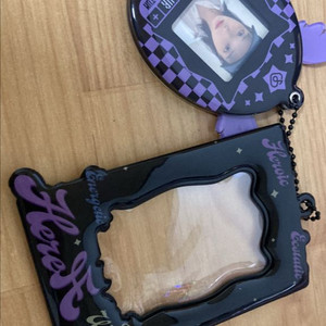 아이유 포카홀더 이미지