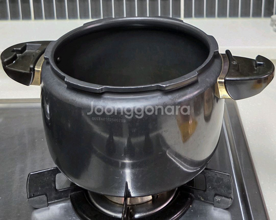 풍년 블랙펄 5인용 압력밥솥--1