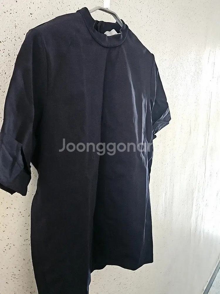 S) COS 코스 네이비 반팔 면 티셔츠--2