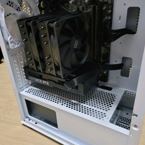 9600x rtx4060ti 본체 팝니다 거이 사용안해서 새제품 급입니다