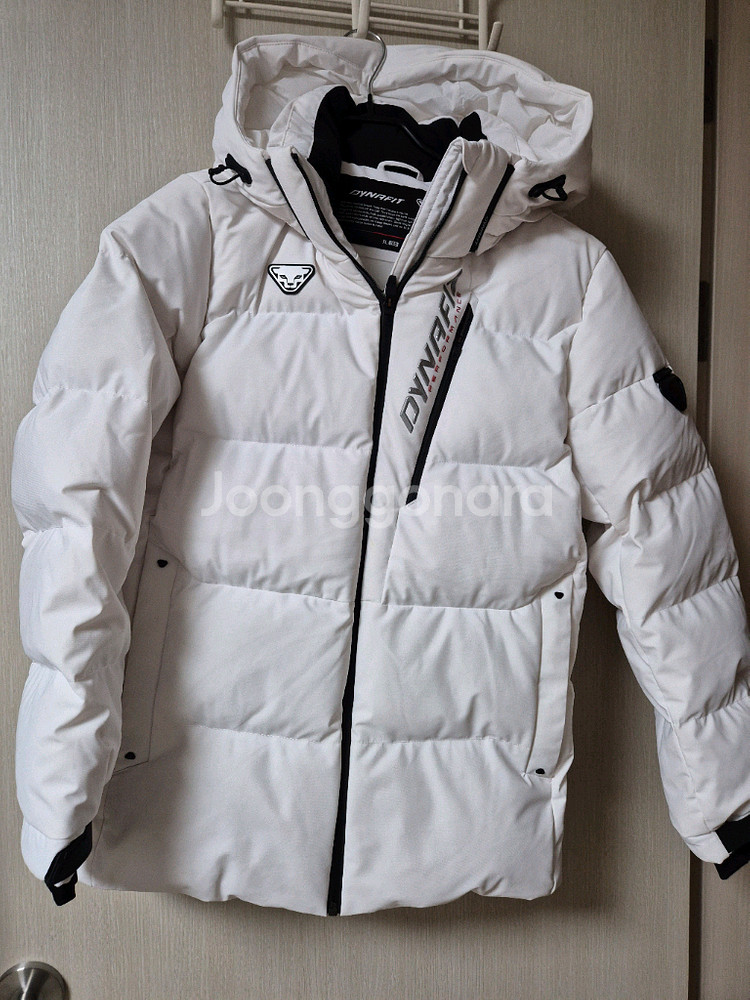 다이나핏 카본비스트 화이트 구스다운 패딩 점퍼 100--1