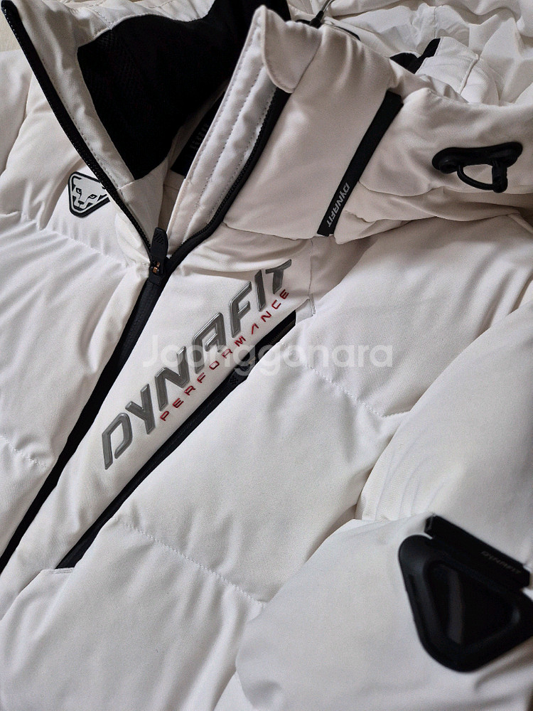 다이나핏 카본비스트 화이트 구스다운 패딩 점퍼 100--4