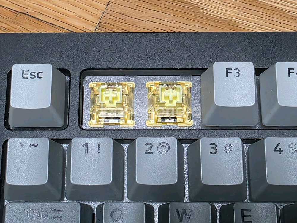 몬스긱 MIW 핫스왑 커스텀 키보드--2