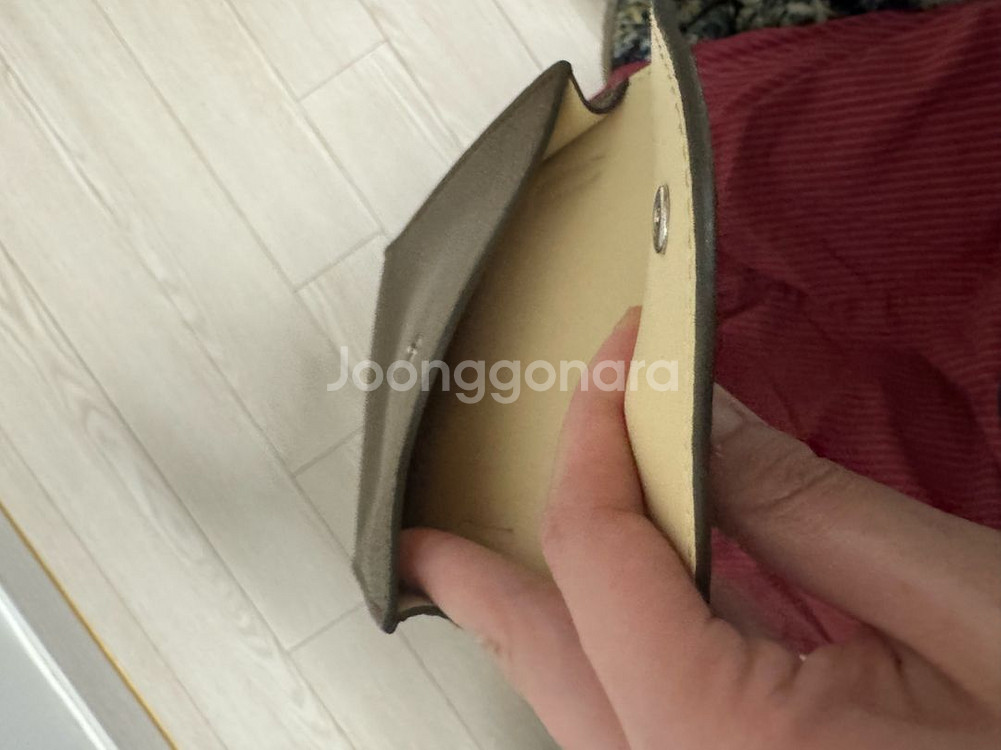 르메르 엔벨롭 스트랩 크로스백 올리브 그린--3