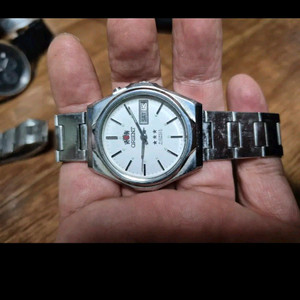 오리엔트 쓰리스타 시계