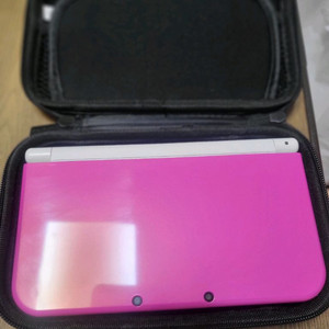 닌텐도 뉴 3DS xl 팝니다 게임 다운로드 가능