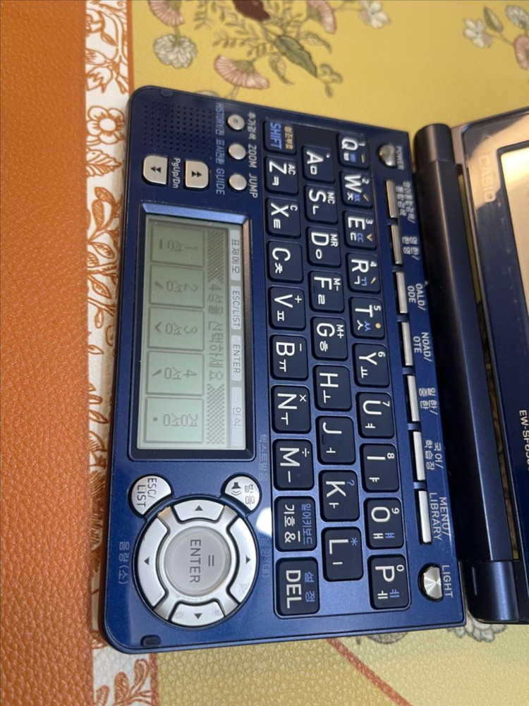 카시오 전자사전 EW-SF6300 영어특화 전자사전 이미지
