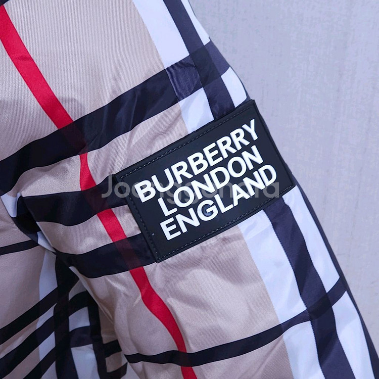 버버리 노바체크 점퍼--1