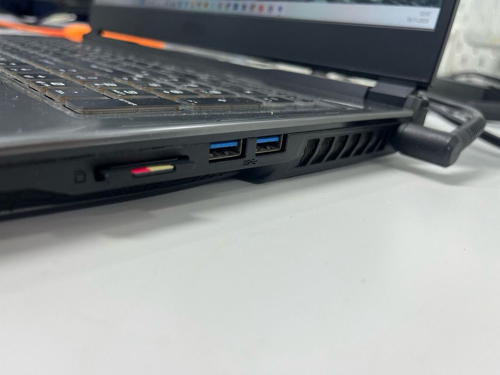 RTX2060 게이밍 노트북 이미지