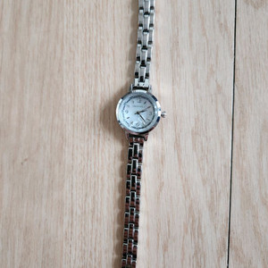 최상급 마리끌레르 여성 메탈 시계