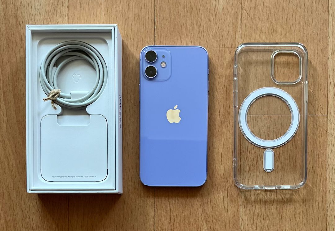 아이폰12 미니 퍼플 128G 풀박 + 맥세이프 케이스 팝니다.--2