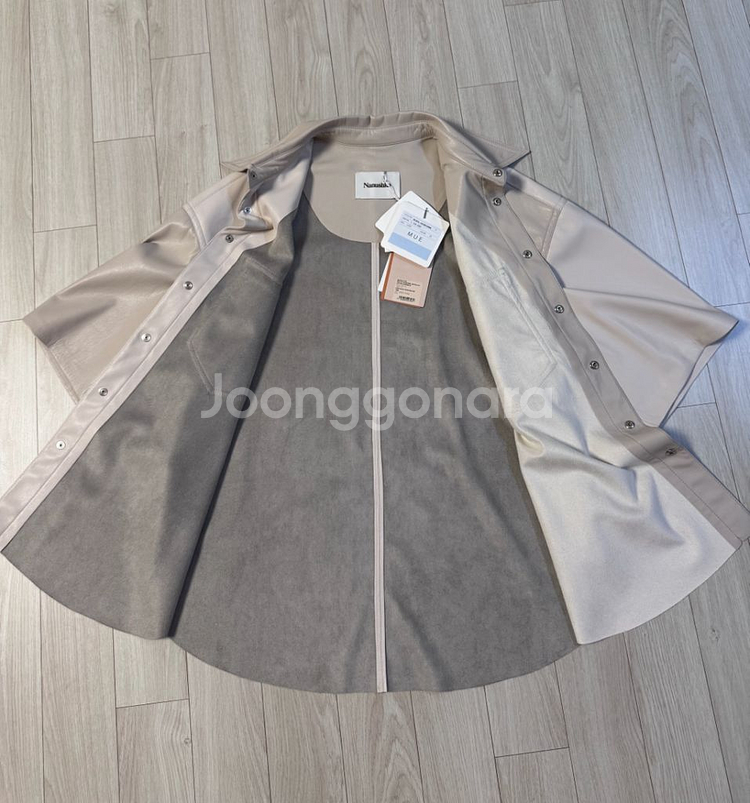 Nanushka 나누슈카 반팔 비건 레더 셔츠 L--2