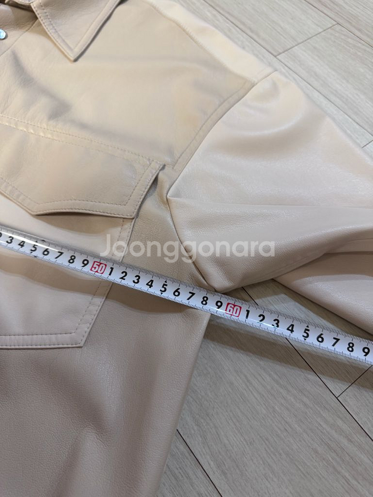 Nanushka 나누슈카 반팔 비건 레더 셔츠 L--6