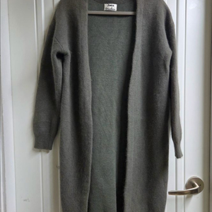 아크네스튜디오 롱가디건 입니다 이미지