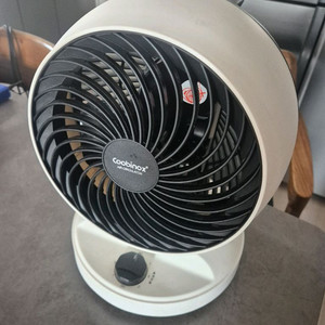 쿠비녹스 에어 서큘레이터 선풍기 깨끗하고 작동잘됩니다