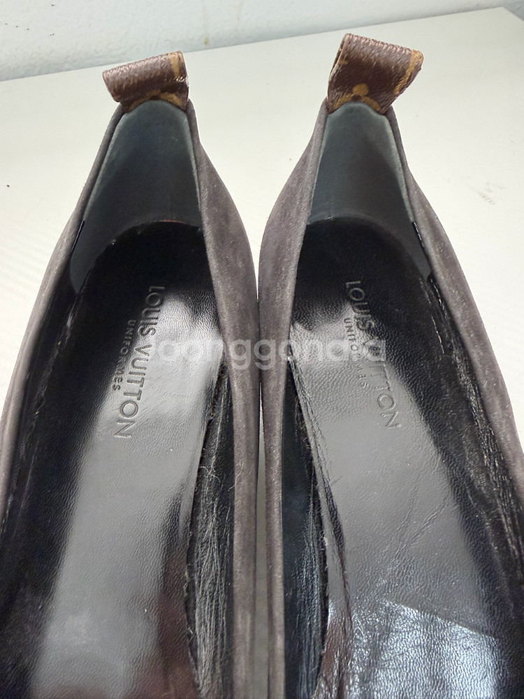 정품) 루이비통 블랙 스웨이드 플랫 슈즈 구두 39.5--6