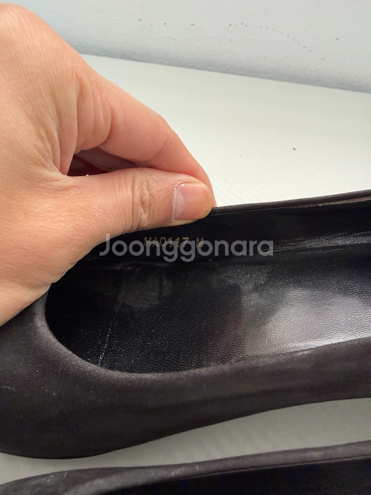 정품) 루이비통 블랙 스웨이드 플랫 슈즈 구두 39.5--7