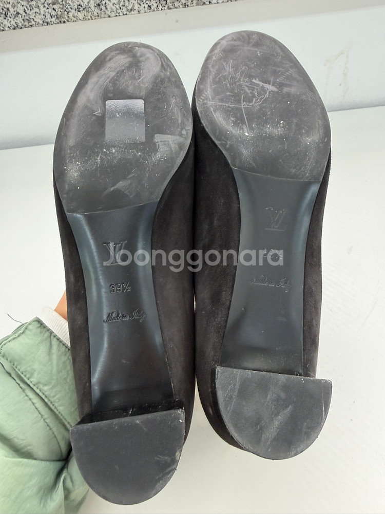 정품) 루이비통 블랙 스웨이드 플랫 슈즈 구두 39.5--9