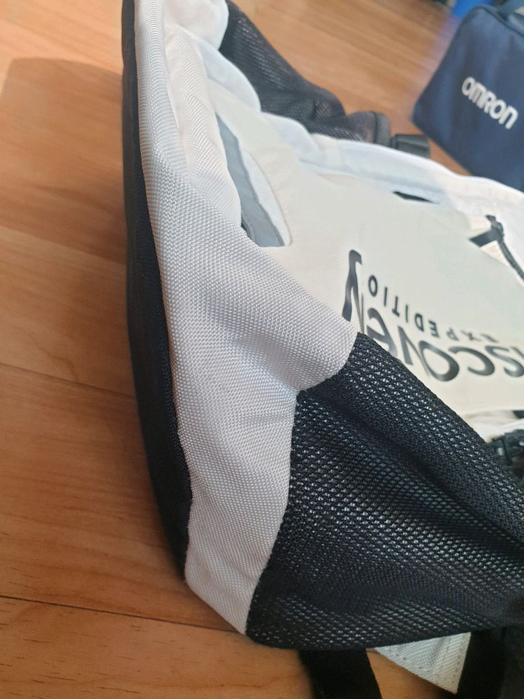 디스커버리 백팩 화이트--4