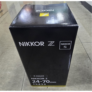 니콘 NIKKOR Z 24-70mm f/2.8 S II 미개봉 팝니다.