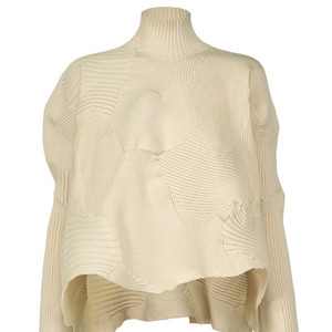 이세이미야케 플리츠플리즈 코네코네 아이보리탑