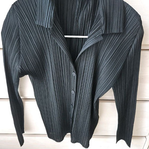 플리츠플리즈 베이직 셔츠 블랙 3 새상품급