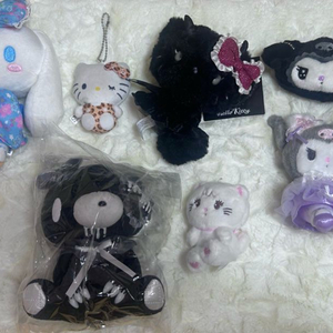 산리오 글루미베어 미코 캐릭터즈 기모노 시나모롤 악마 헬로키티 블랙키티 쿠로미 트윈아이돌 시로네코 아이패치 고딕펑크