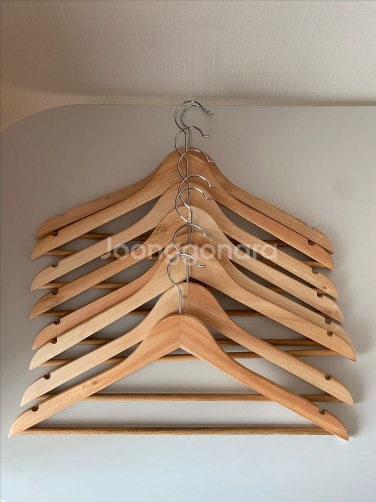 한샘 원목 옷걸이 8개 일괄--0