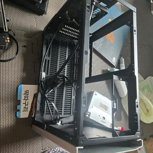 NCASE m1 v6.1 케이스 팝니다