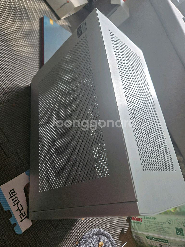 NCASE m1 v6.1 케이스 팝니다--2