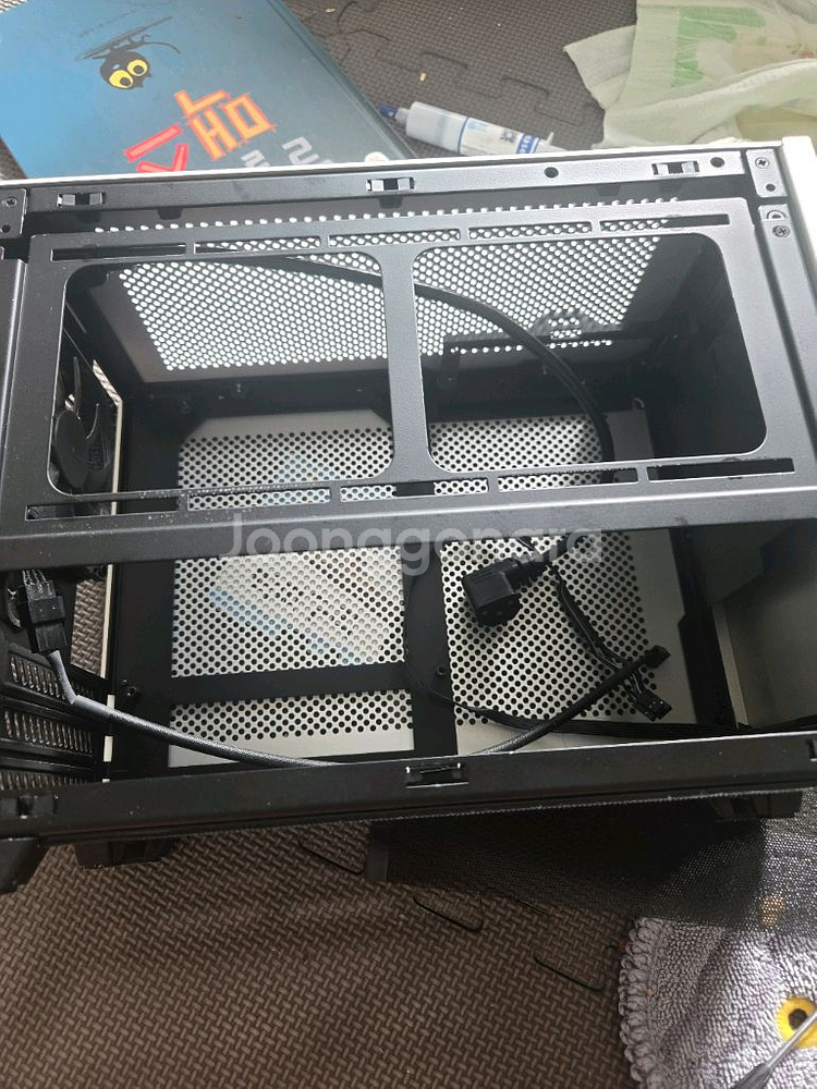 NCASE m1 v6.1 케이스 팝니다--5