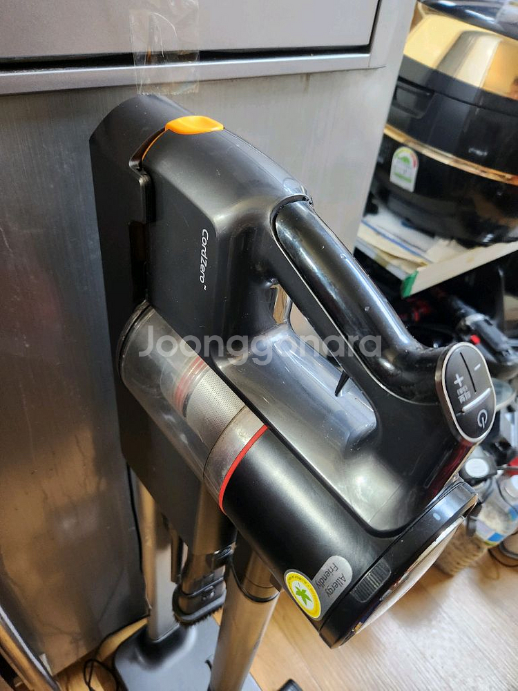LG 코드제로 A9 무선청소기 밧데리 새것교환 해서 판매합니다--1
