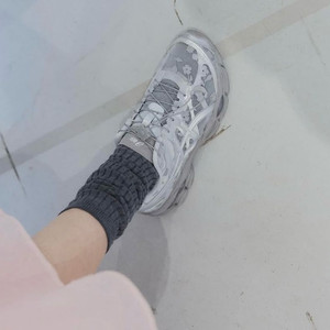 아식스 세실리아 반센 젤 큐물러스 16 그레이 새상품