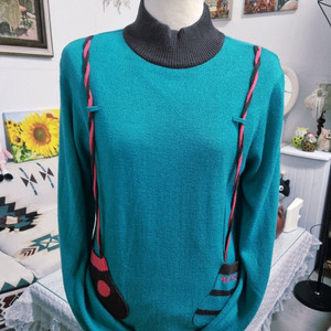 폴웨어 니트 스웨터