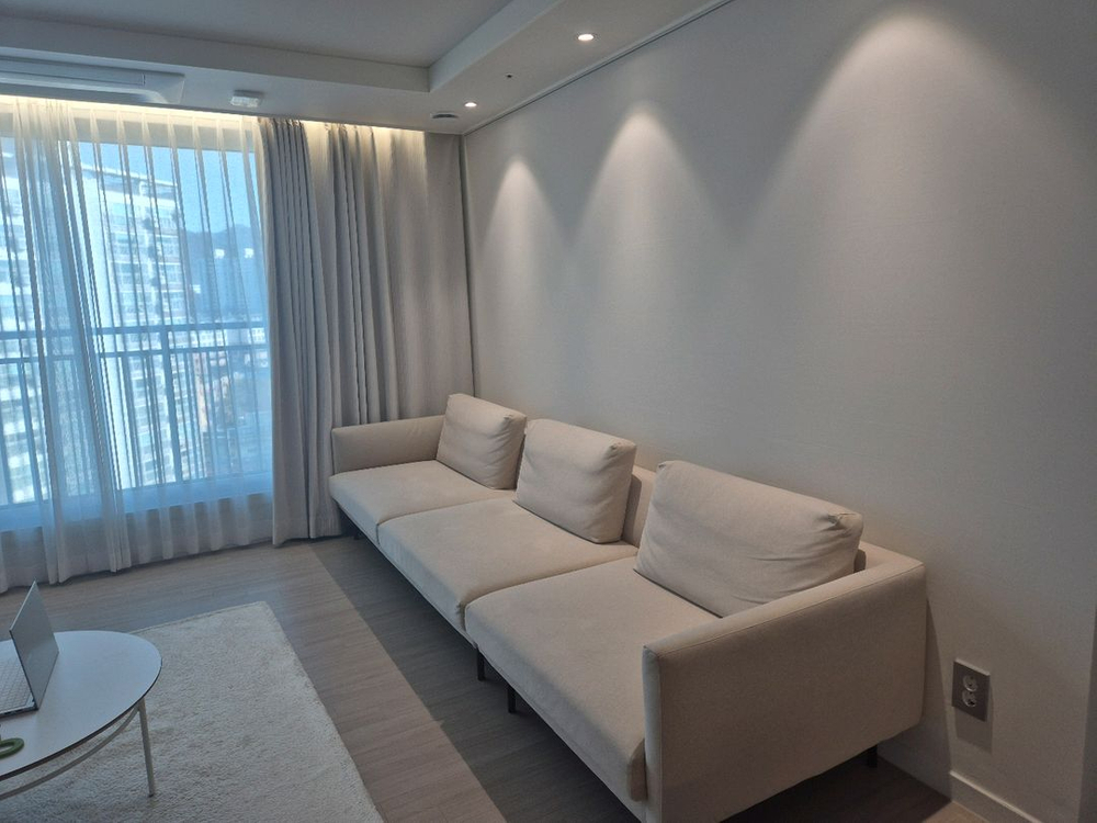 바이헤이데이 Linear 와이드 모듈 패브릭 쇼파--4