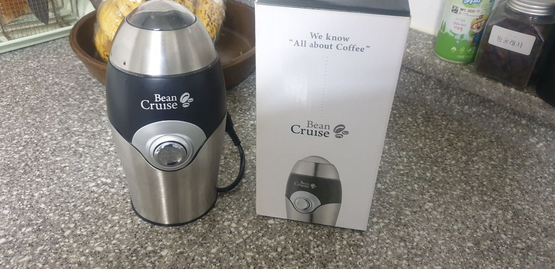 커피 그라인더 이미지