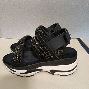 슈콤마보니 트윙클 샌들 240사이즈